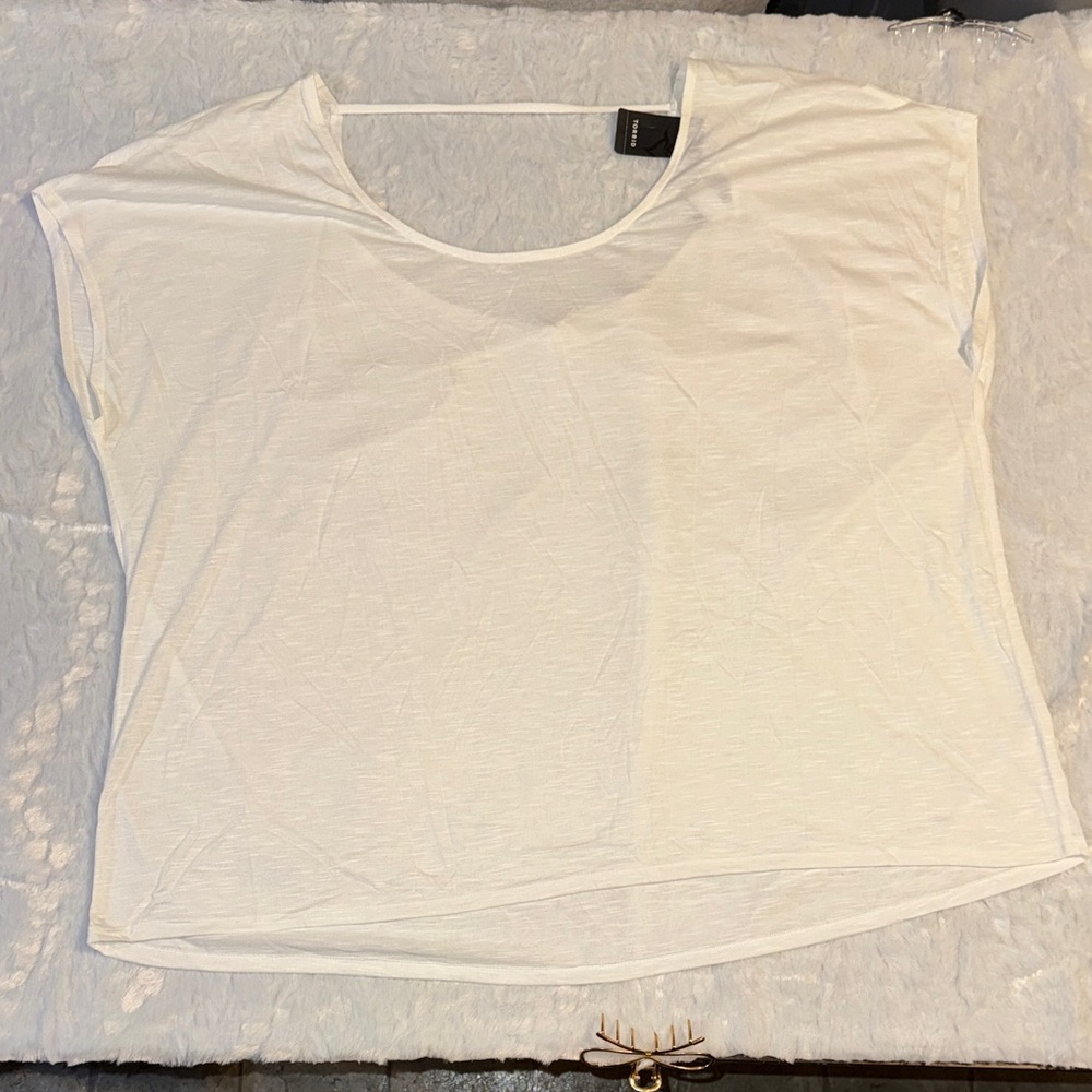 Torrid White Short Sleeve Tee
